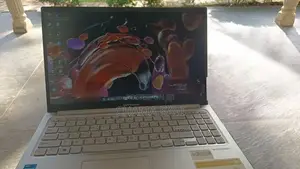 ASUS Vivobook X1504V i3 13th Gen