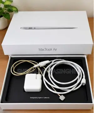 Apple Mac Book Air 11 inch