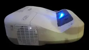 projectors short throw