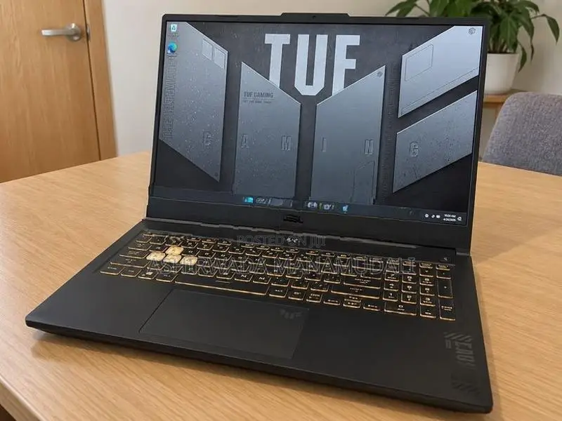 ASUS TUF F17 16GB 1TB i7 RTX 3050