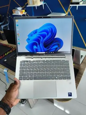 HP Elitebook 640 G11 ULTRA5_125H