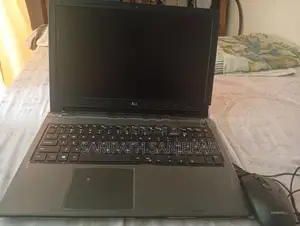 Dell Vostro 15-3568 Core i3 8GB RAM 256GB SSD
