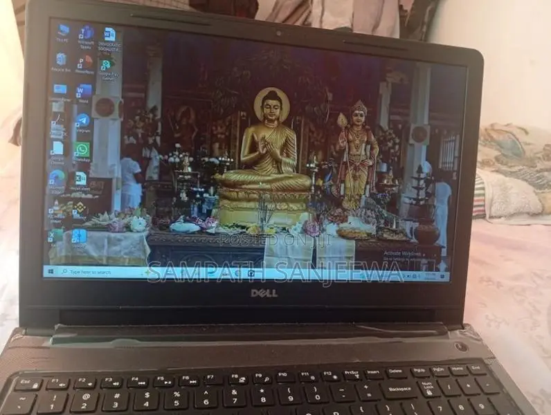 Dell Vostro 15-3568 Core i3 8GB RAM 256GB SSD
