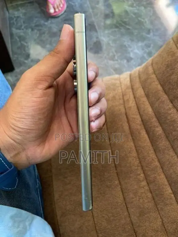 Samsung Galaxy S24 Ultra (Used)