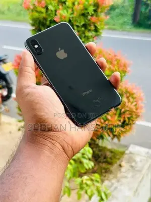 Apple iPhone XS (Used)