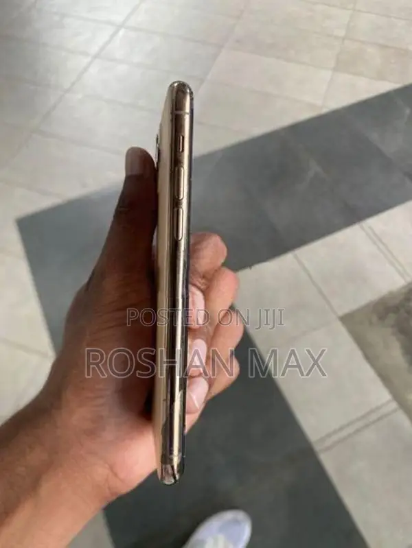 Apple iPhone 11 Pro (Used)