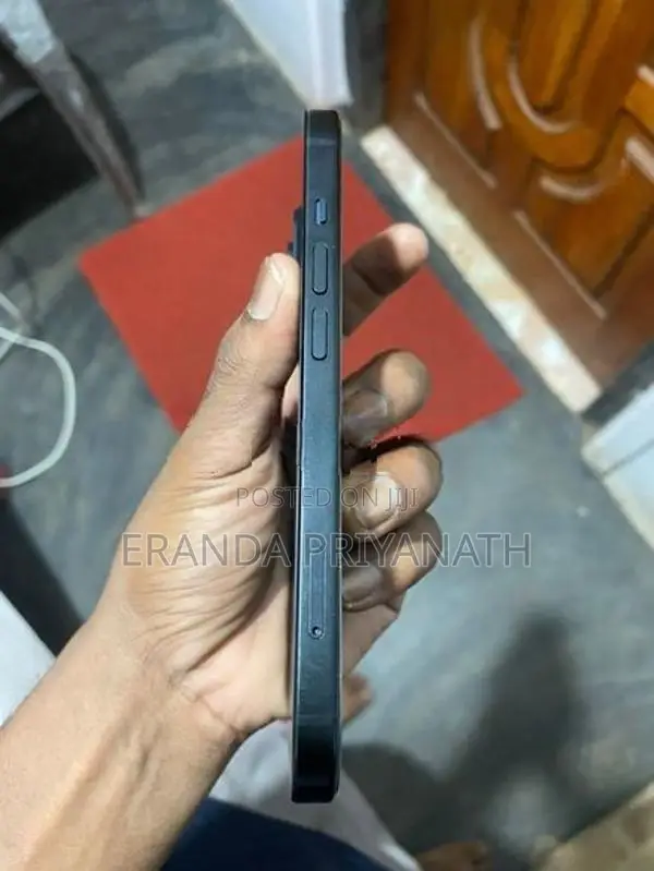 Apple iPhone 15 (Used)