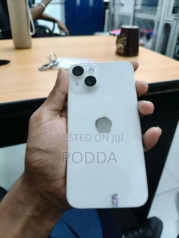 Apple iPhone 14 (Used)