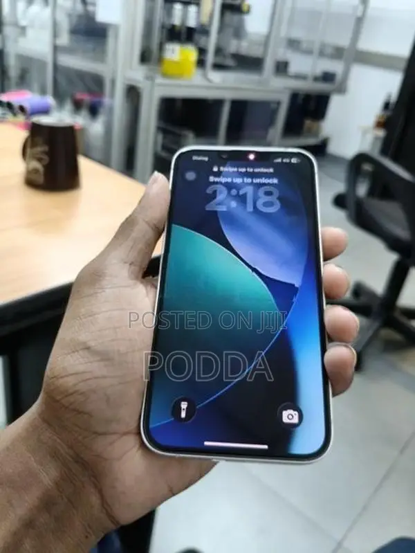 Apple iPhone 14 (Used)
