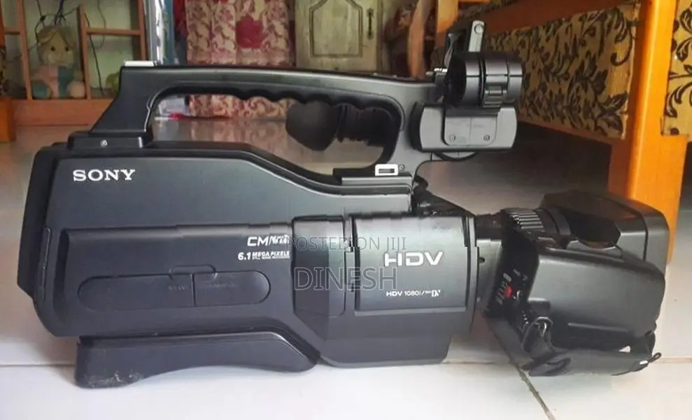 C 1000 Sony Camera එක