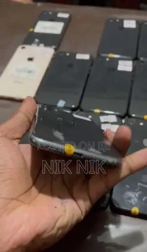 Apple iPhone 11 (Used)