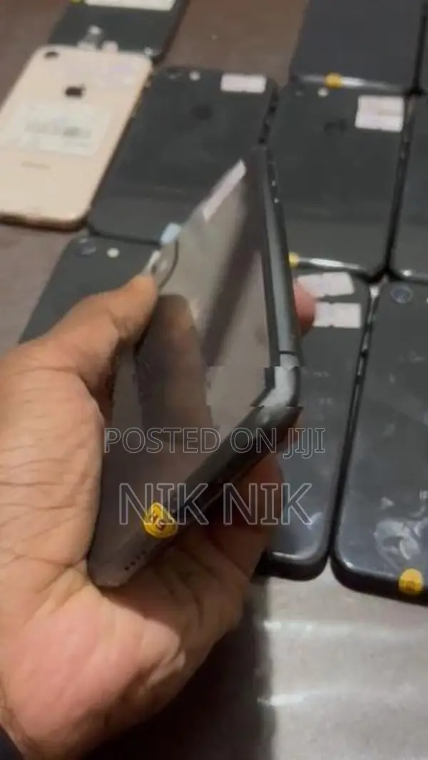 Apple iPhone 11 (Used)