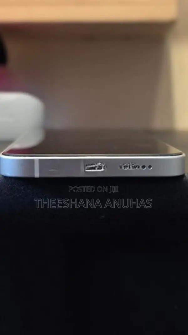 Apple iPhone 14 (Used)
