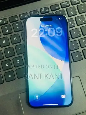 Apple iPhone 16 (Used)