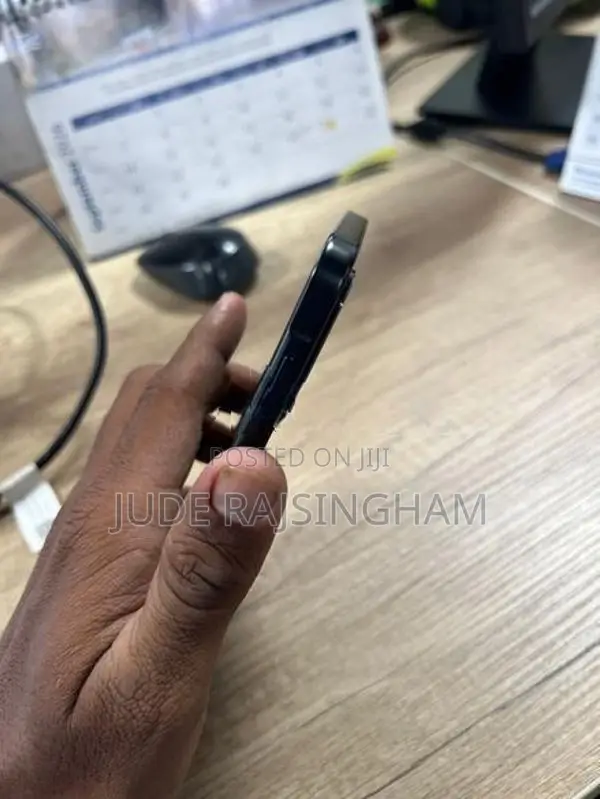 Samsung Galaxy A17 (Brand New)