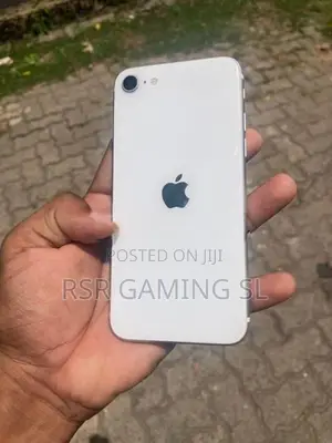 Apple iPhone SE 2 (Used)