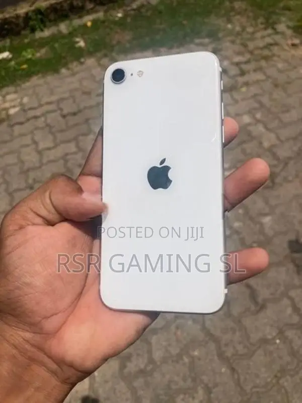 Apple iPhone SE 2 (Used)
