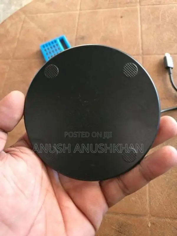 Wireless Fast Charger Pad With USB Cable