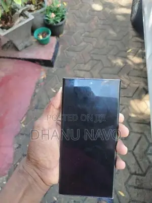 Samsung Galaxy S23 Ultra (Used)