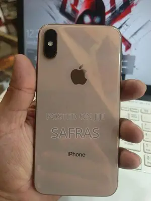 Apple iPhone XS (Used)
