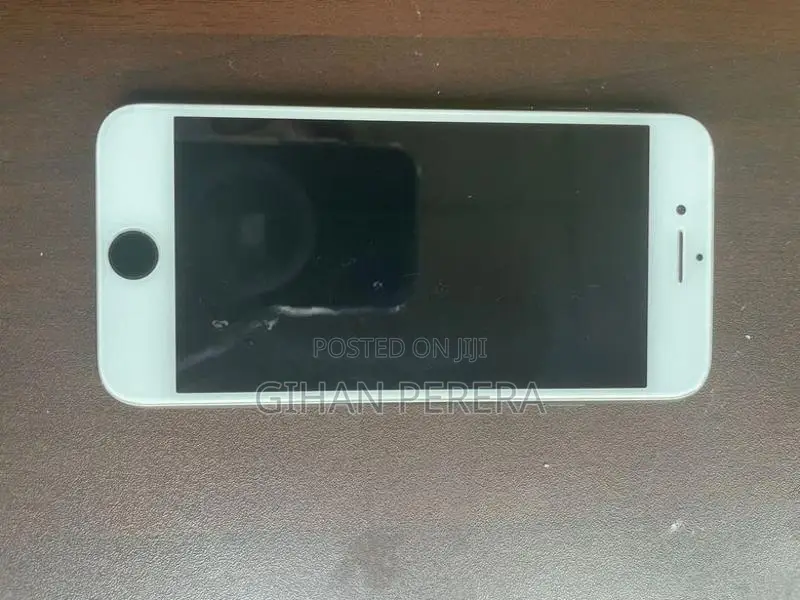 Apple iPhone 8 (Used)