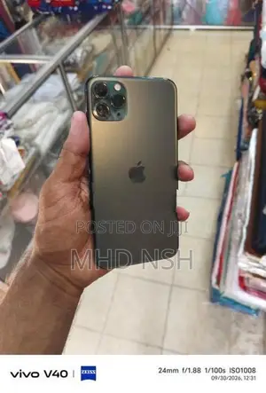 Apple iPhone 11 Pro Max (Used)