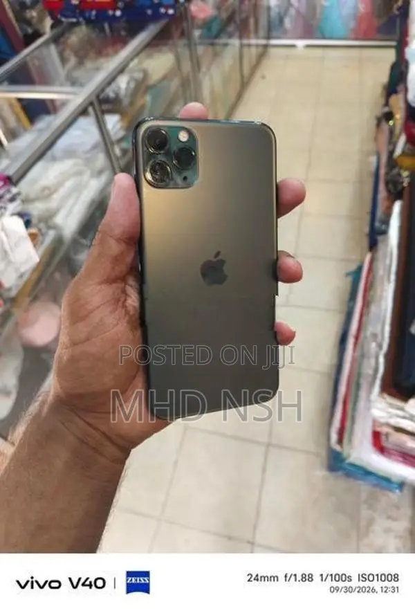 Apple iPhone 11 Pro Max (Used)