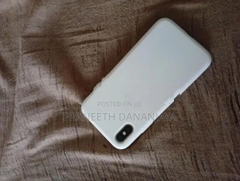 Apple iPhone X (Used)