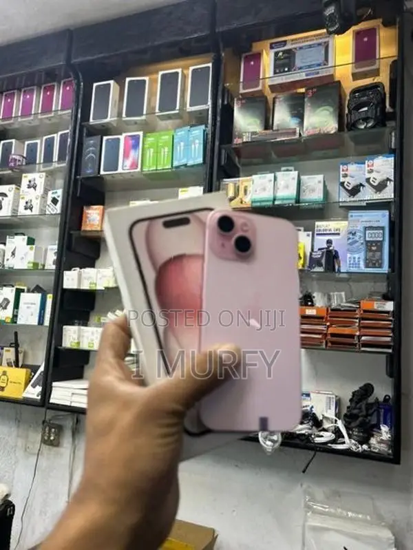 Apple iPhone 15 256GB (Used)
