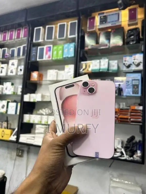 Apple iPhone 15 256GB (Used)