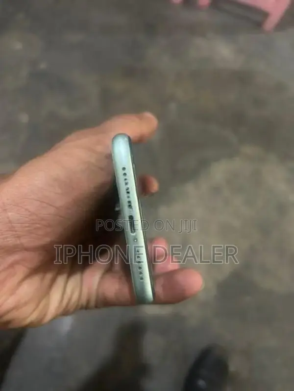 Apple iPhone 11 (Used)