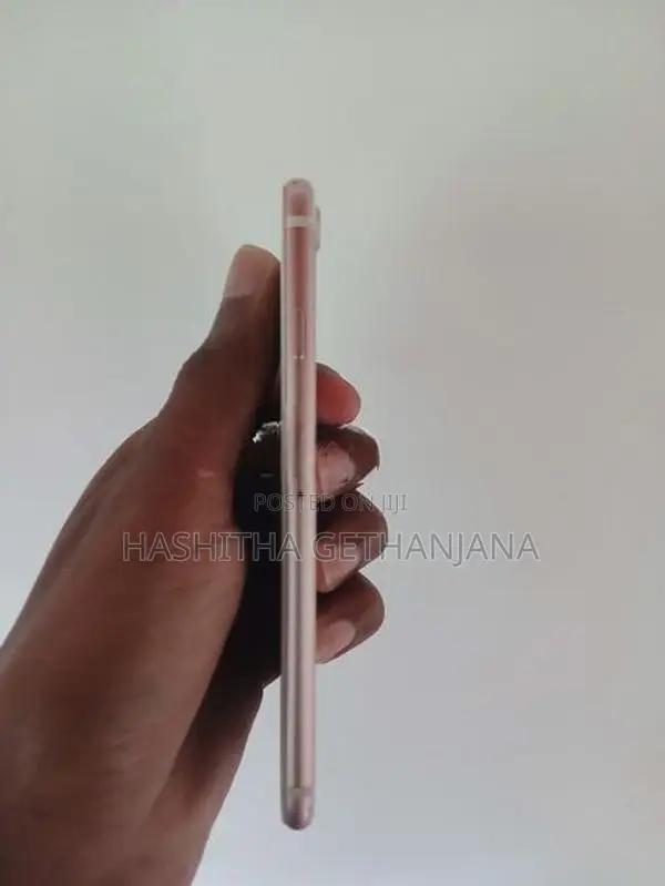 Apple iPhone 7 (Used)