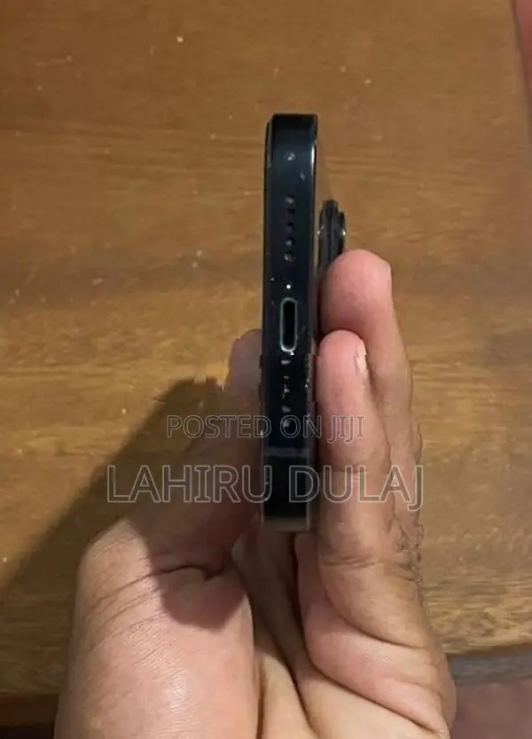 Apple iPhone 14 (Used)