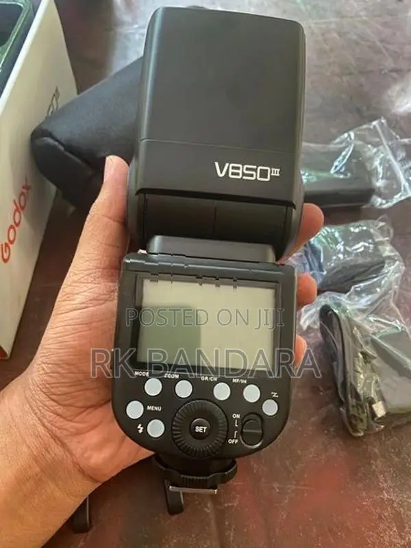 Godox V850 iii Flashgun (Brand New