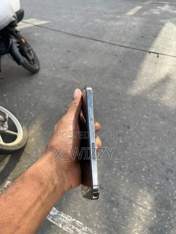 Apple iPhone 12 Pro (Used)