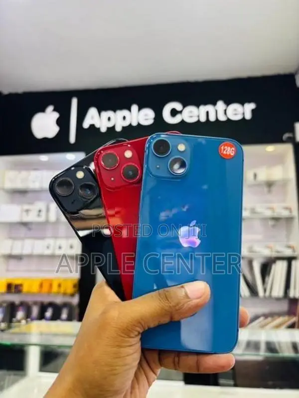 Apple iPhone 13 (Used)