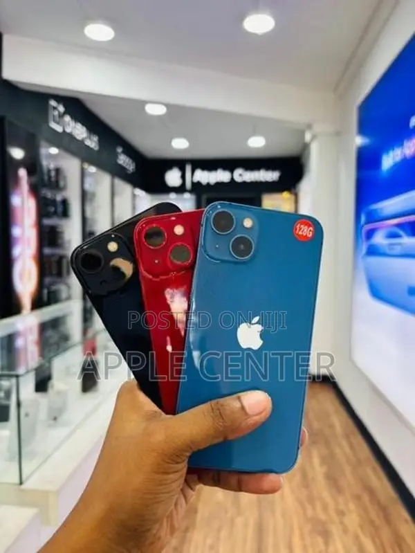 Apple iPhone 13 (Used)