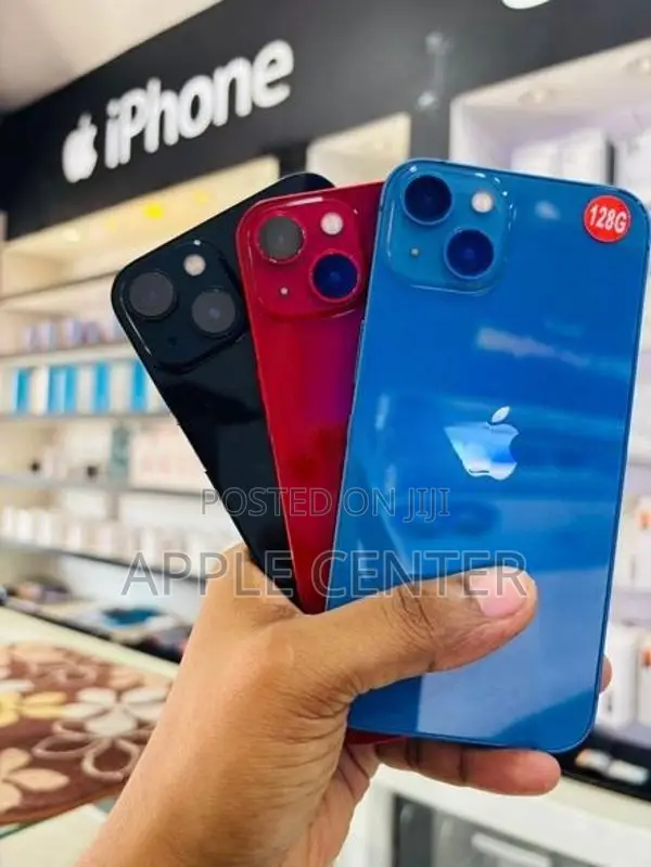 Apple iPhone 13 (Used)