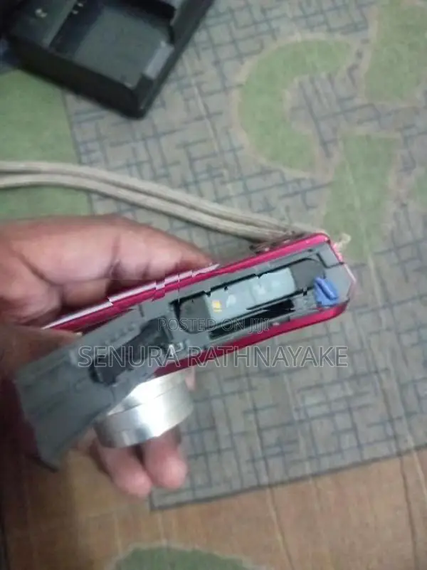 Sony Cyber-Shot DSC-W180 (10.1 MP