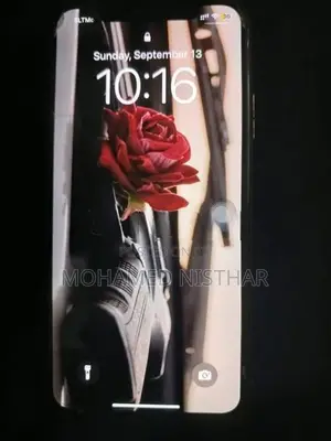 Apple iPhone XS (Used)