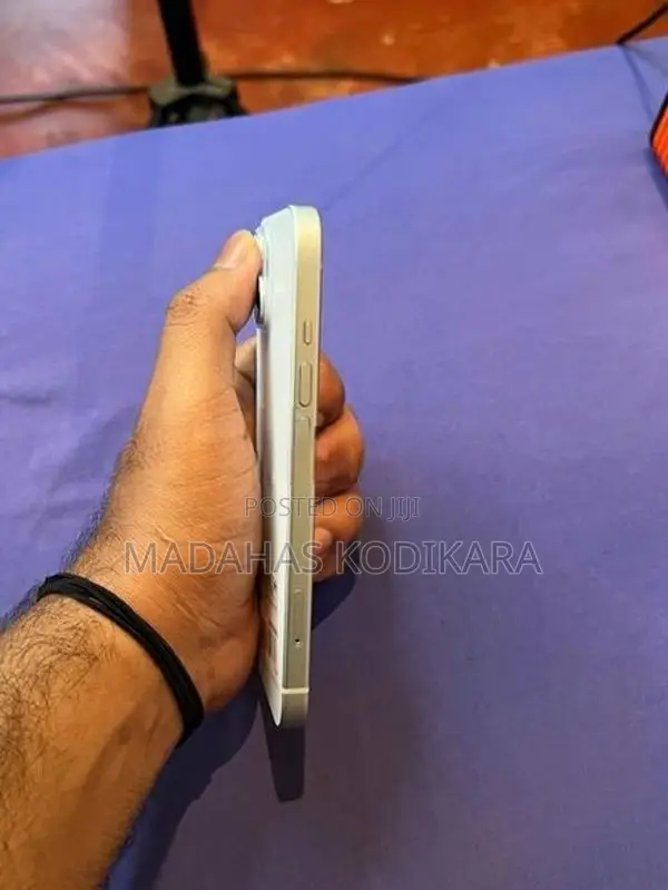 Apple iPhone 15 GB (Used)