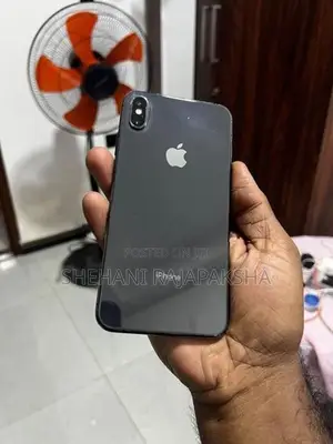 Apple iPhone XS Max (Used)