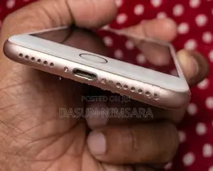 Apple iPhone 8 (Used)