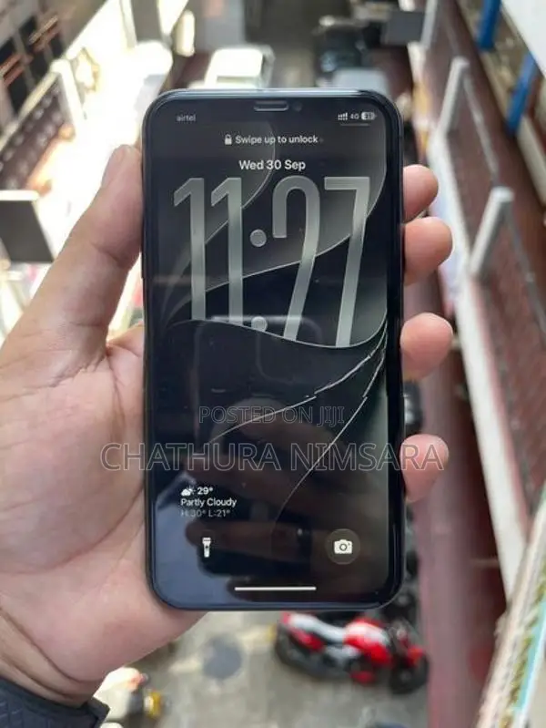 Apple iPhone 11 (Used)