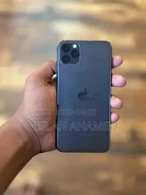 Apple iPhone 11 Pro Max 512GB (Used)