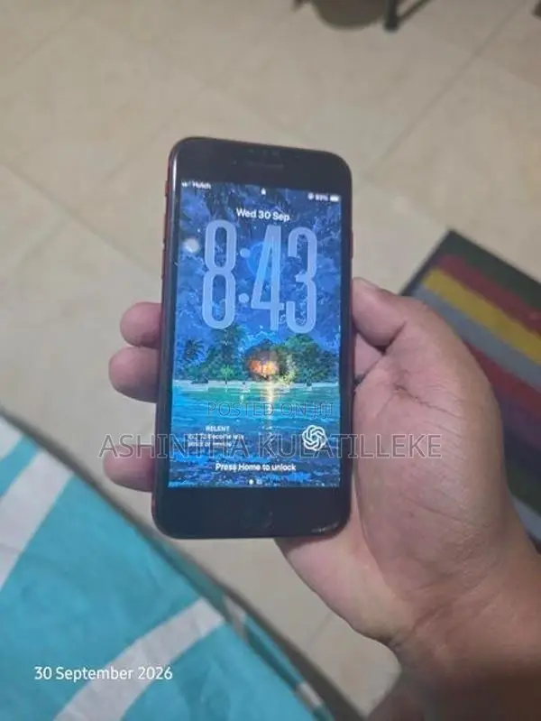 Apple iPhone SE 2 (Used)