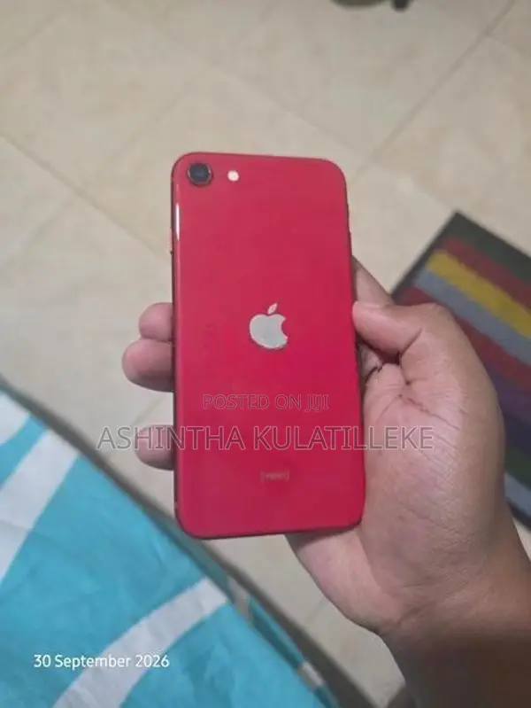 Apple iPhone SE 2 (Used)