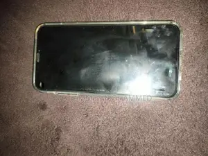 Apple iPhone XS Max (Used)