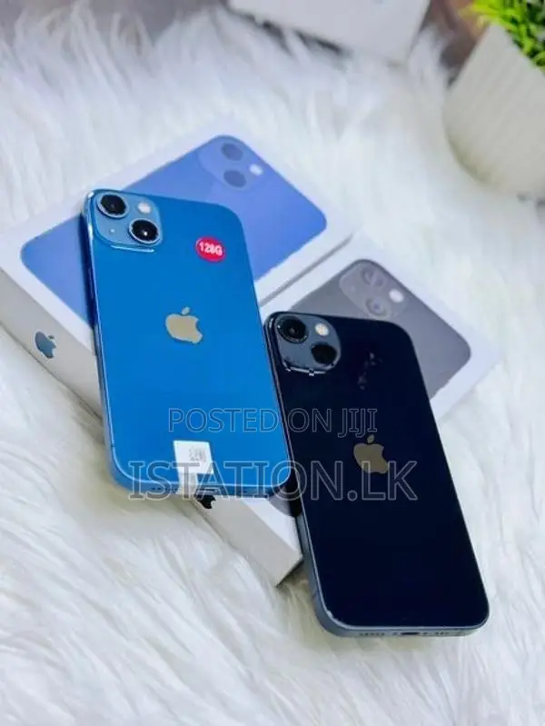 Apple iPhone 13 128GB (Used)