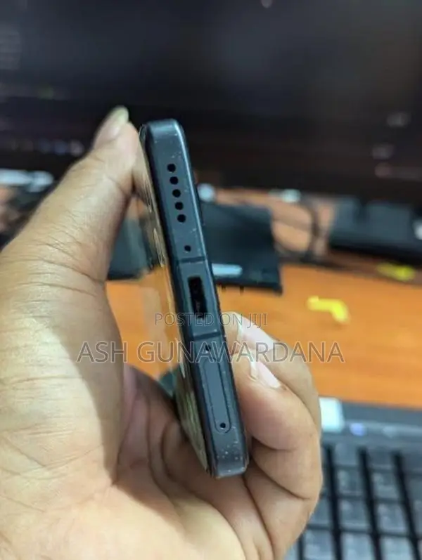 Vivo X200 Pro 12GB 256GB (Used)